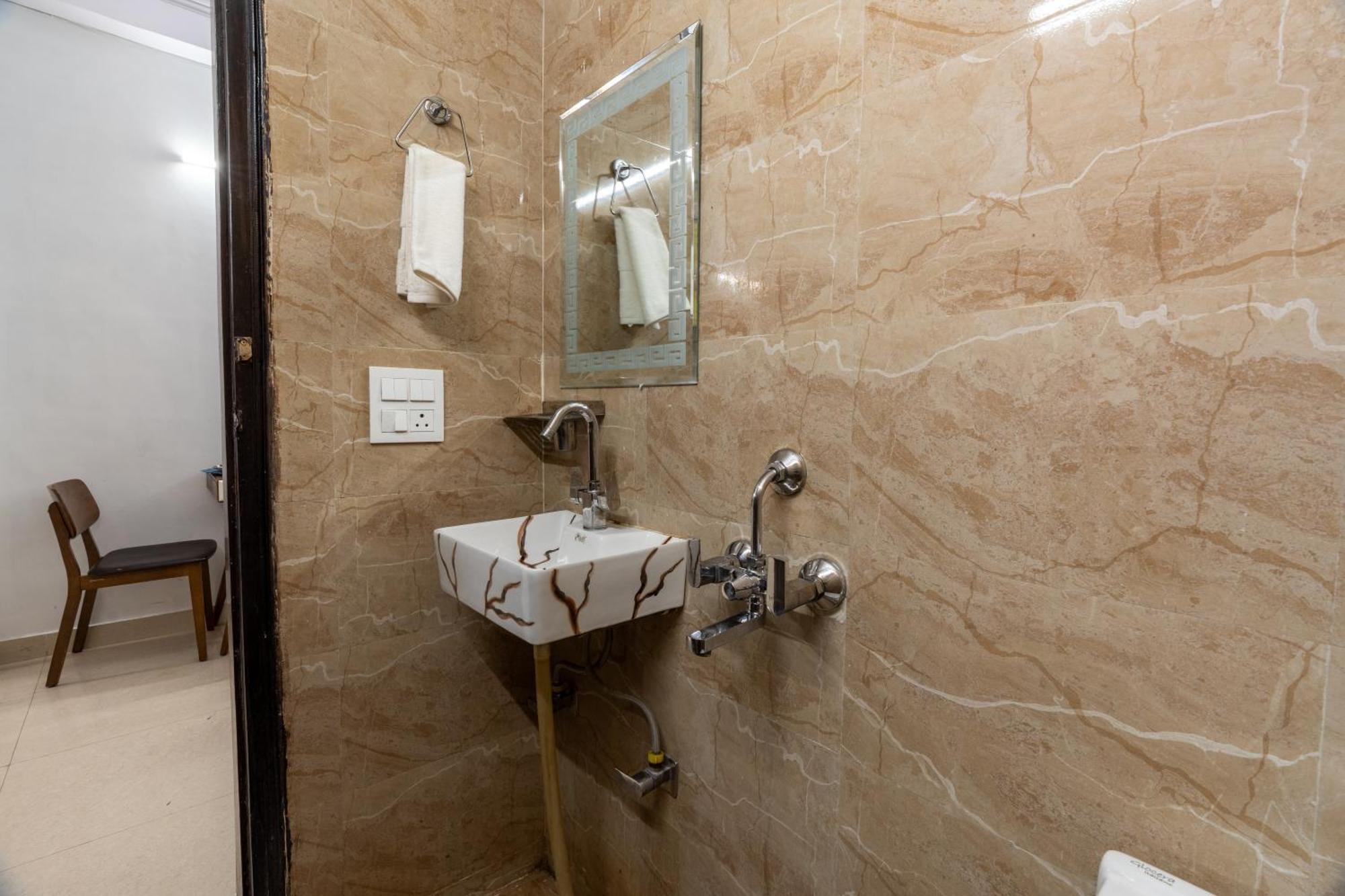Homlee-Vintage 2Bhk-Ndls-Lift-Bharat Mandapam Apartment นิวเดลี ภายนอก รูปภาพ